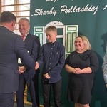 6e34e2d2-c370-45ce-a0fe-d82734f1c0a0.jpg